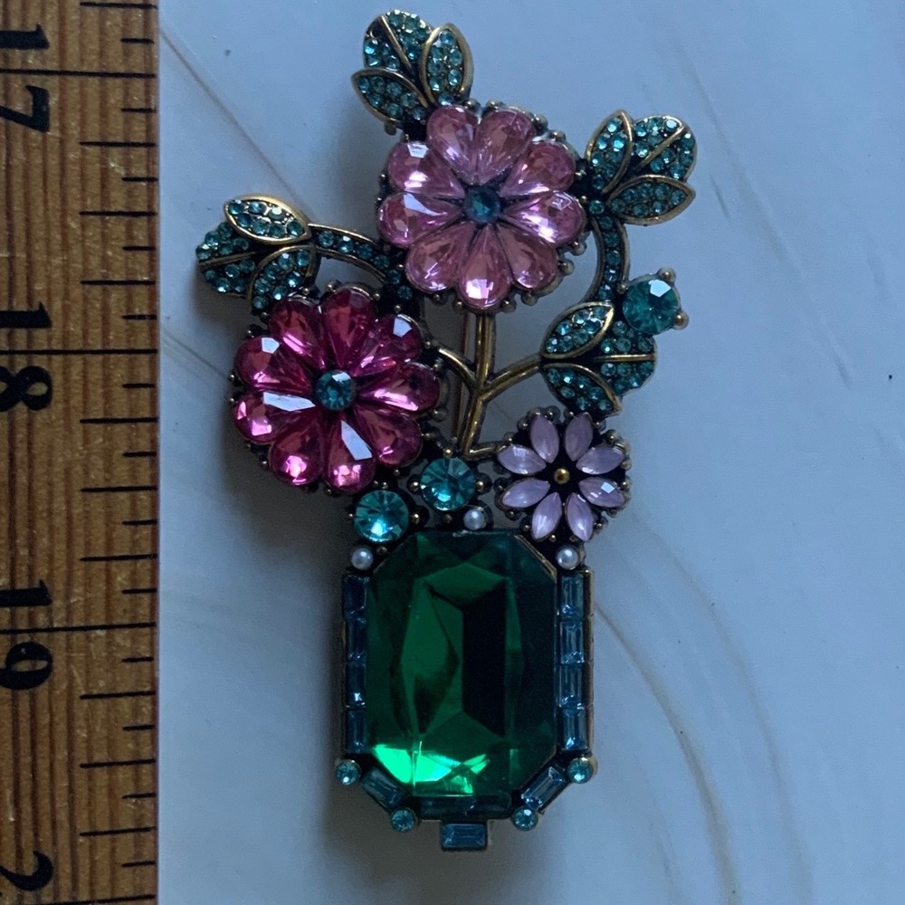 Vintage Crystal Flower Vase Brooch Pin Green Pink Rhinestone Bouquet 2.5" - Picture 2 of 3